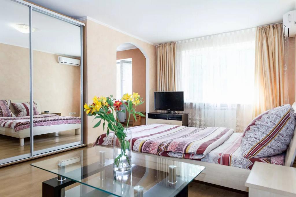 Apartment In Zaporozhye. Antica Zaporizhia Exteriör bild