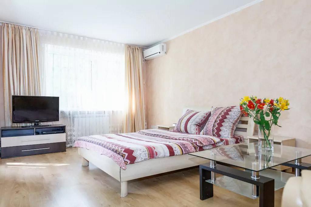 Apartment In Zaporozhye. Antica Zaporizhia Exteriör bild